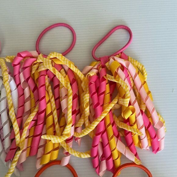 Lot of. 9 CURLY RIBBON STREAMERS ELASTIC BAND GIRLS HAIR TIE - Picture 5 of 7